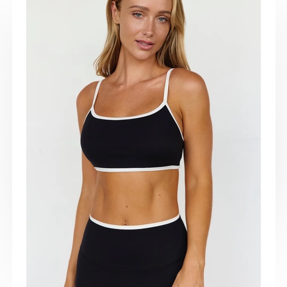 Astoria Activewear Sports Bra - Picture 1 of 10